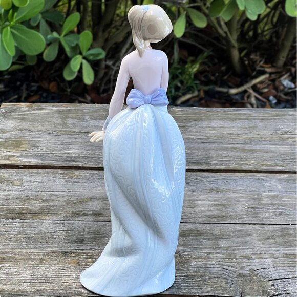 RETIRED LLADRO 7622 BASKET OF LOVE GIRL & FLOWERS FIGURINE with Original BOX - Picture 9 of 13